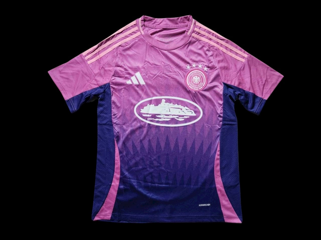 Football shirt vendors